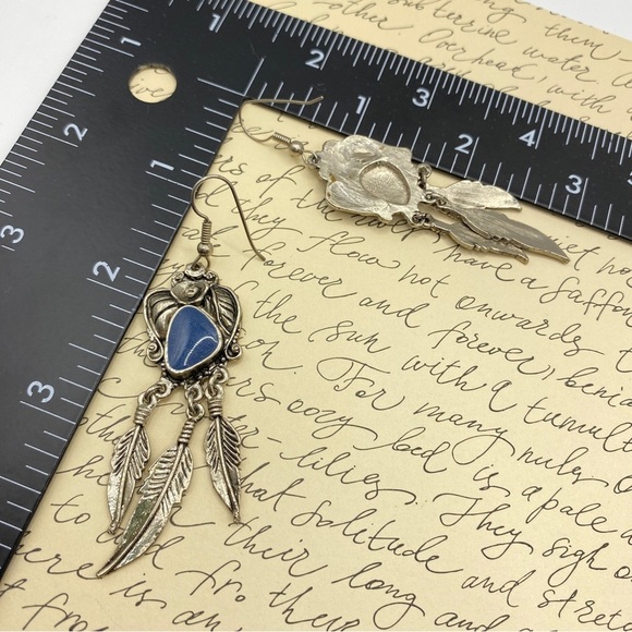 Blue Stone Feather Dangle Western Silver Tone Long Earrings - Picture 6 of 8